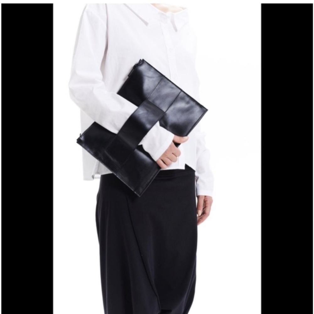 BLACK LEATHER LAPTOP ZIPPERED ENVELOPE/SLEEVE/CLUTCH - FITS 13" LAPTOP - NWOT - Picture 2 of 13